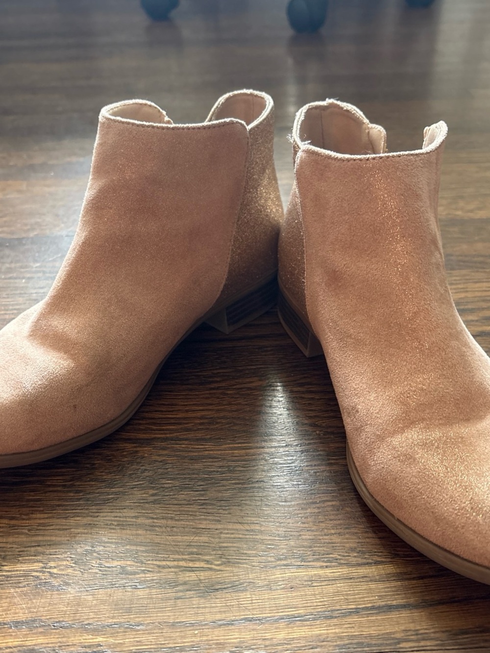 Kohl's Girls Blush Pink Suede Chelsea Ankle Boots